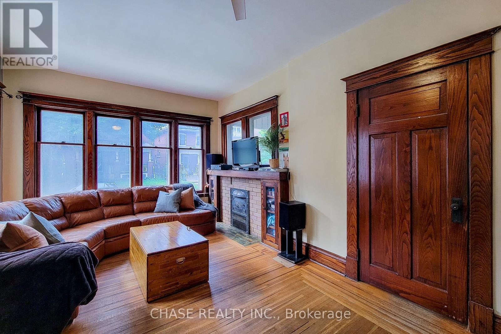 63 Carrick Avenue, Hamilton, Ontario  L8M 2W4 - Photo 6 - X12921868