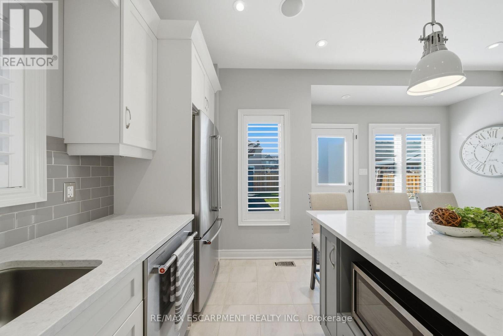 8 Myrtle Street, Pelham, Ontario  L0S 1E6 - Photo 13 - X12921888