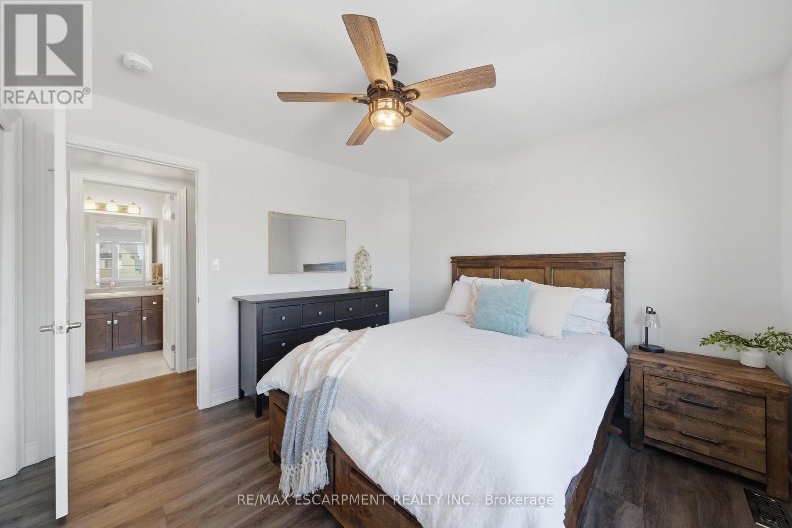 8 Myrtle Street, Pelham, Ontario  L0S 1E6 - Photo 26 - X12921888