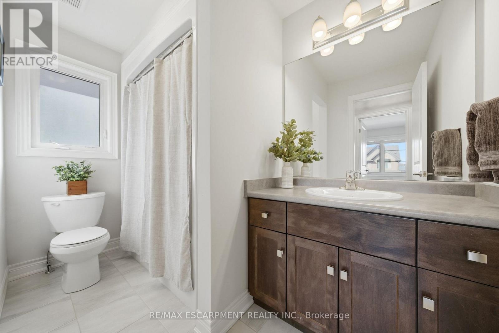 8 Myrtle Street, Pelham, Ontario  L0S 1E6 - Photo 27 - X12921888