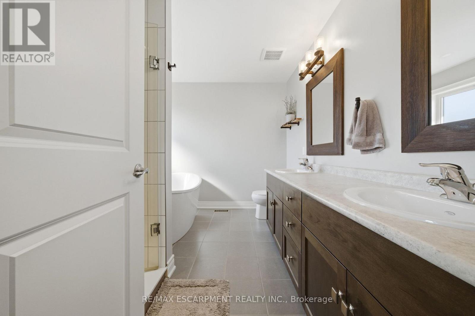 8 Myrtle Street, Pelham, Ontario  L0S 1E6 - Photo 34 - X12921888