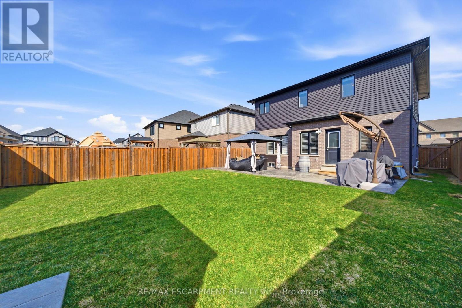 8 Myrtle Street, Pelham, Ontario  L0S 1E6 - Photo 38 - X12921888