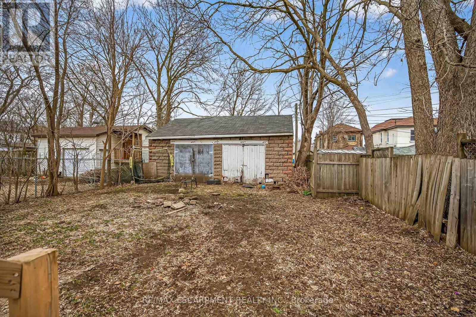 1 - 238 Darling Street, Brantford, Ontario  N3S 3X2 - Photo 22 - X12921912