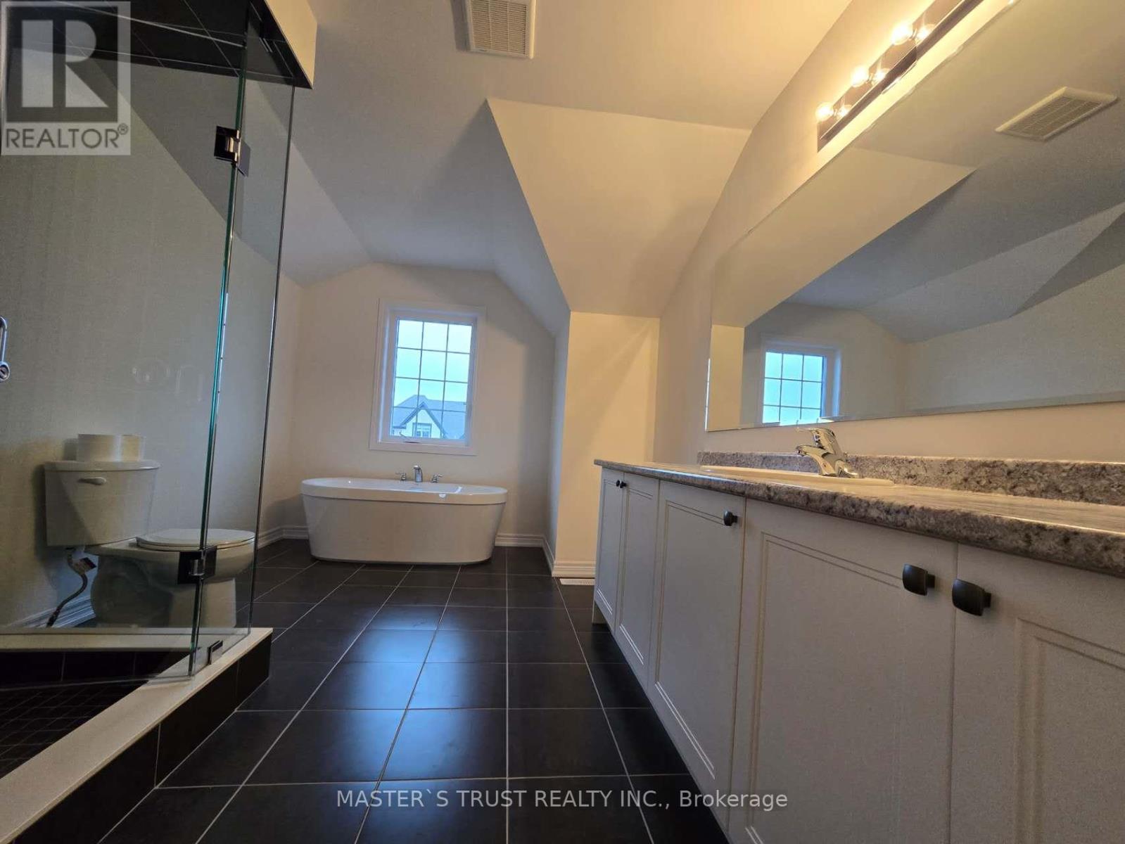 46 East Vista Terrace, Quinte West, Ontario  K0K 1L0 - Photo 18 - X12921916