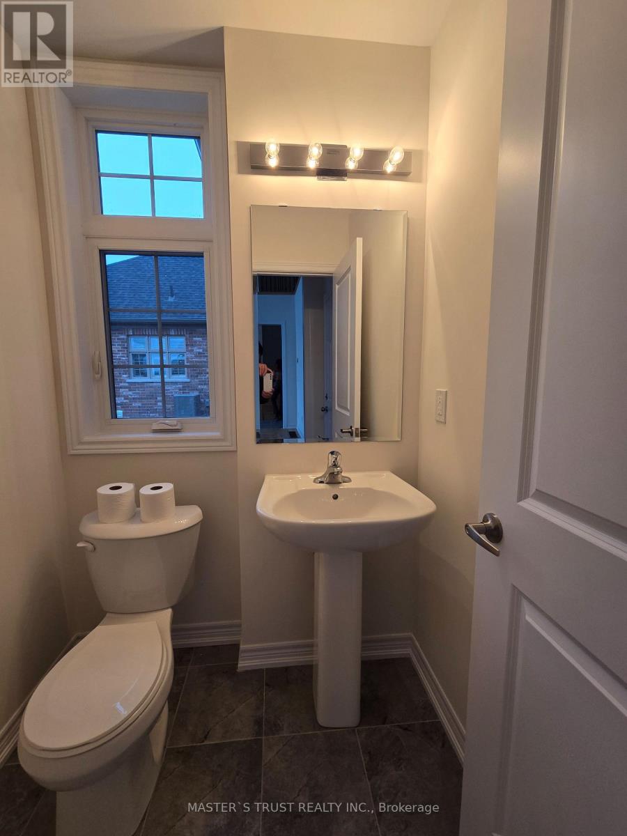 46 East Vista Terrace, Quinte West, Ontario  K0K 1L0 - Photo 20 - X12921916