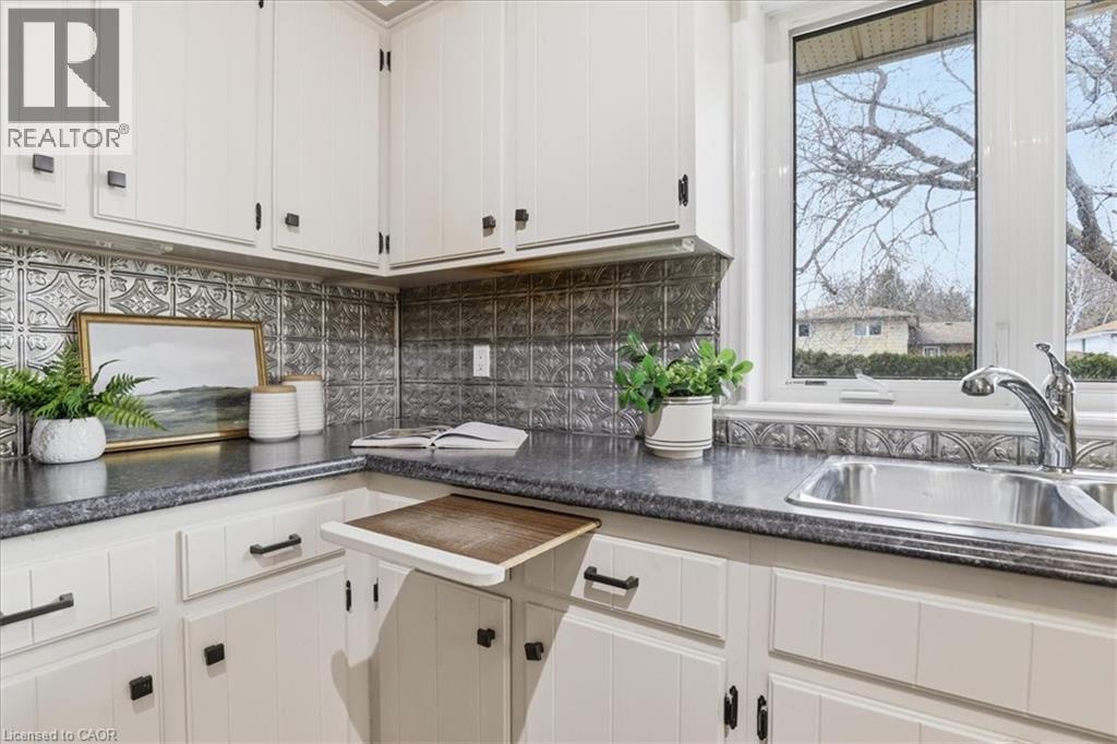 105 White Pine Crescent, Waterloo, Ontario  N2V 1B3 - Photo 14 - 40808777