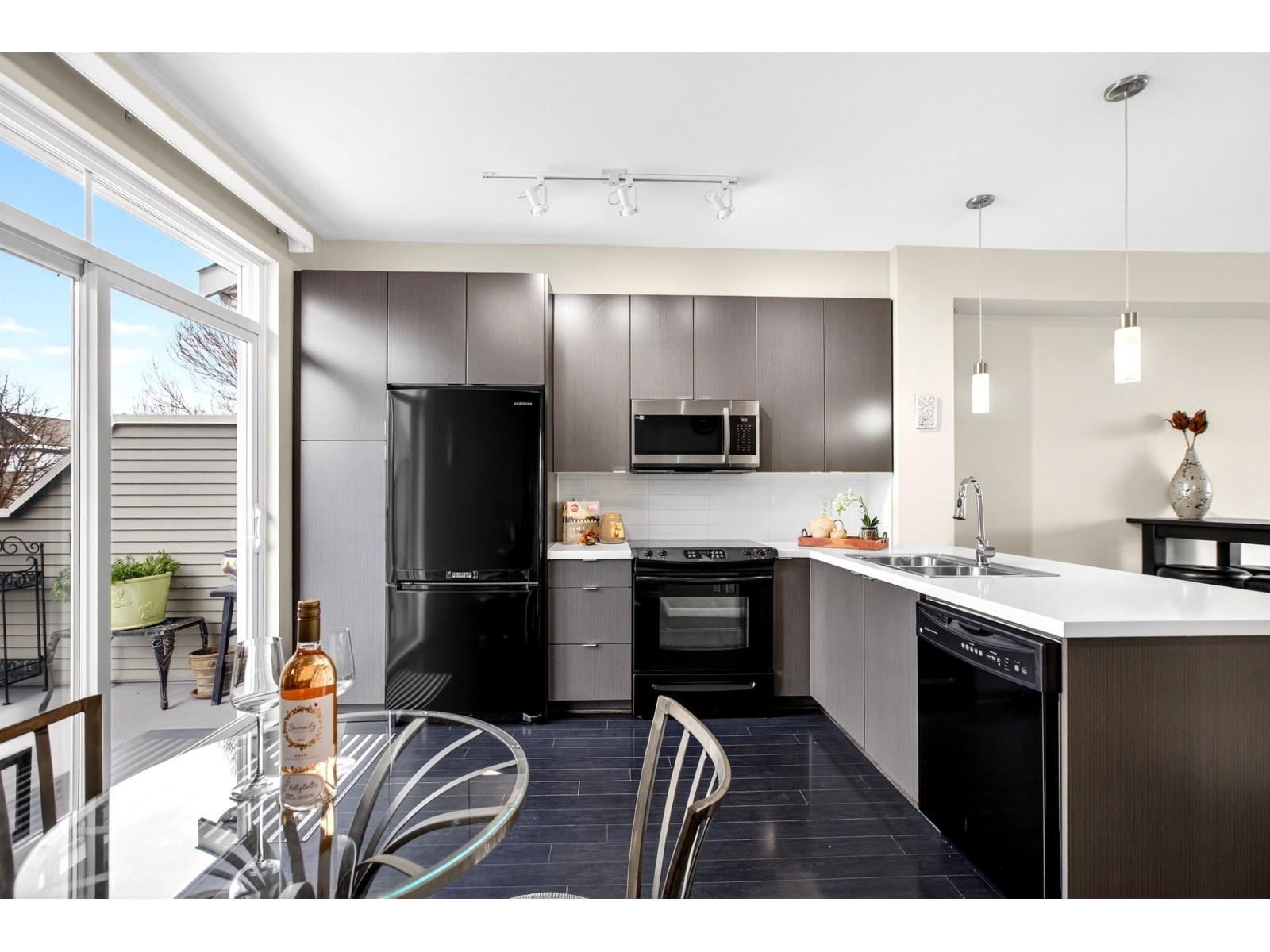 6 19505 68a Avenue, Surrey, British Columbia  V4N 6K3 - Photo 2 - R3091772