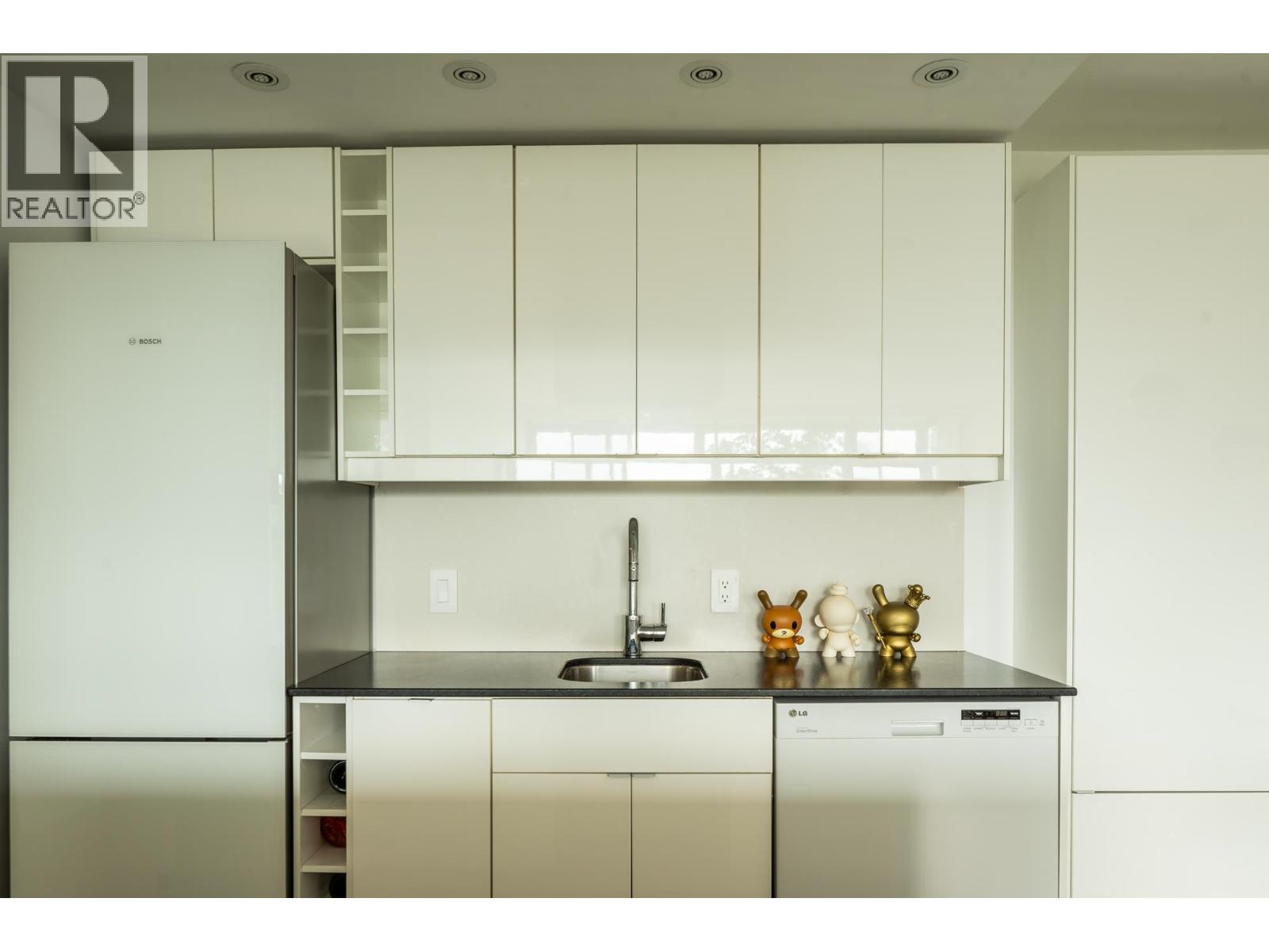 1806 1725 Pendrell Street, Vancouver, British Columbia  V6G 2X7 - Photo 8 - R3103595