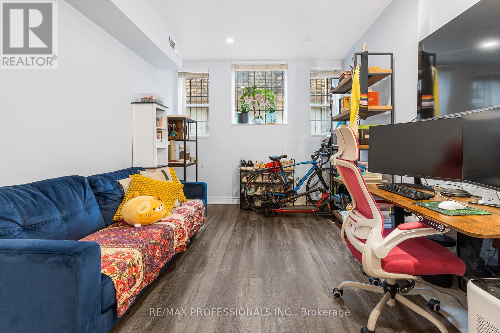 105 - 412 Jarvis Street, Toronto, Ontario  M4Y 2G6 - Photo 16 - C12920538