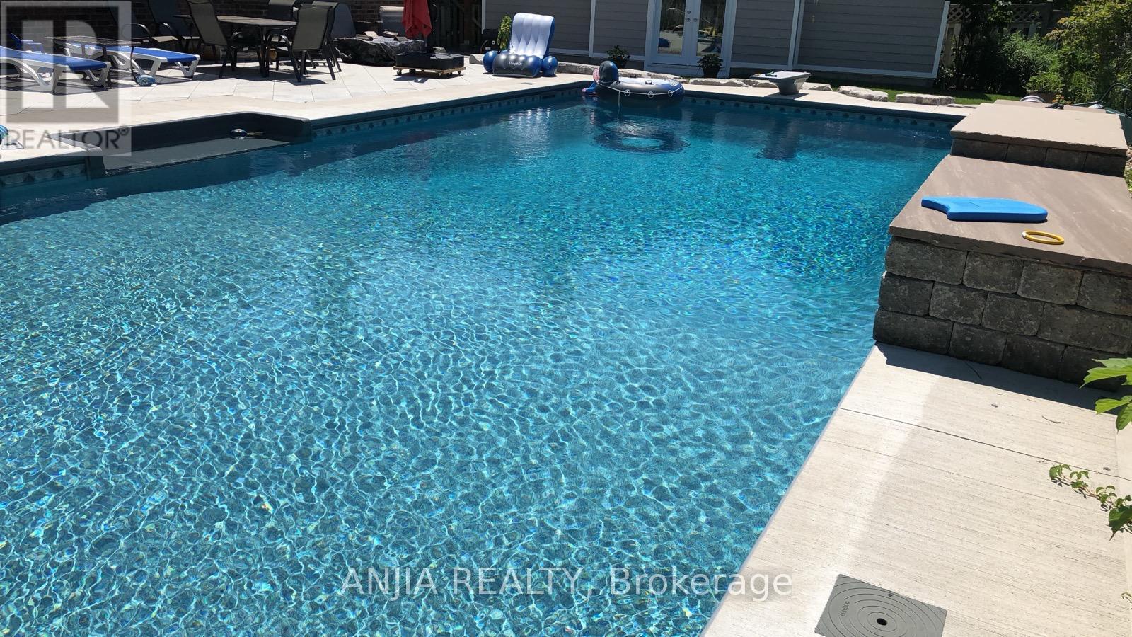 63 Reeve Drive, Markham, Ontario  L3P 6C2 - Photo 38 - N12875516