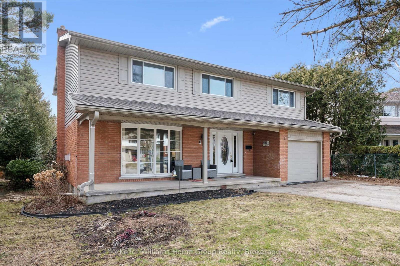 17 Carmine Place, Guelph, Ontario  N1E 3V2 - Photo 5 - X12919328