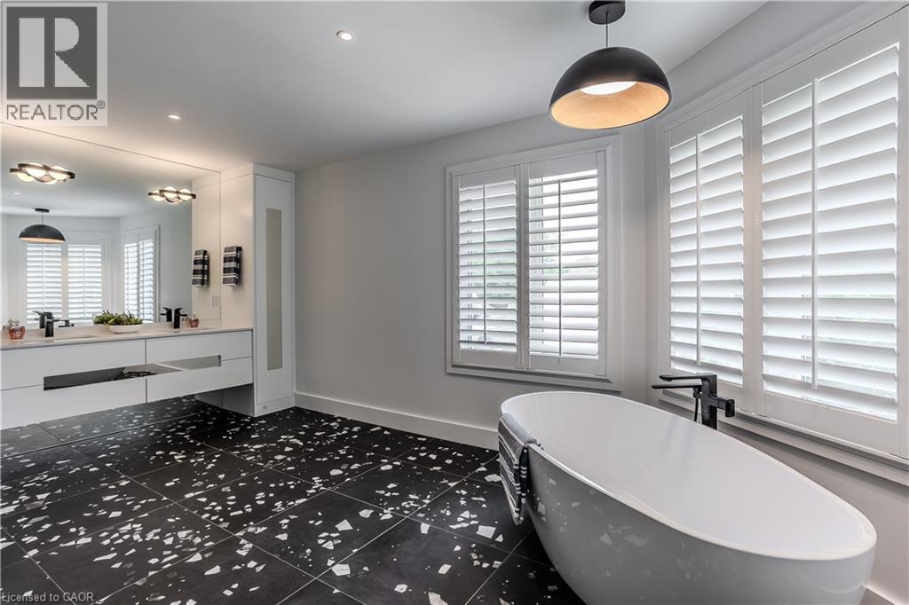 1400 Tamworth Court, Burlington, Ontario  L7P 4V3 - Photo 21 - 40798093