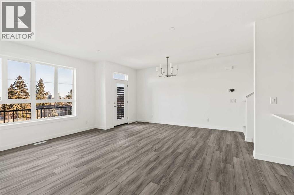 707 Sovereign Common Sw, Calgary, Alberta  T3C 3Y3 - Photo 13 - A2279504