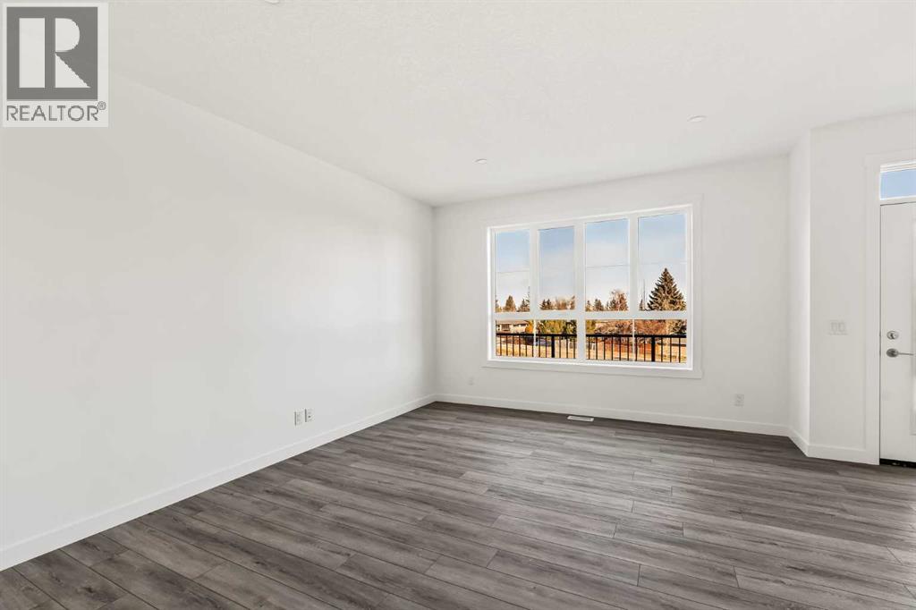 707 Sovereign Common Sw, Calgary, Alberta  T3C 3Y3 - Photo 10 - A2279504