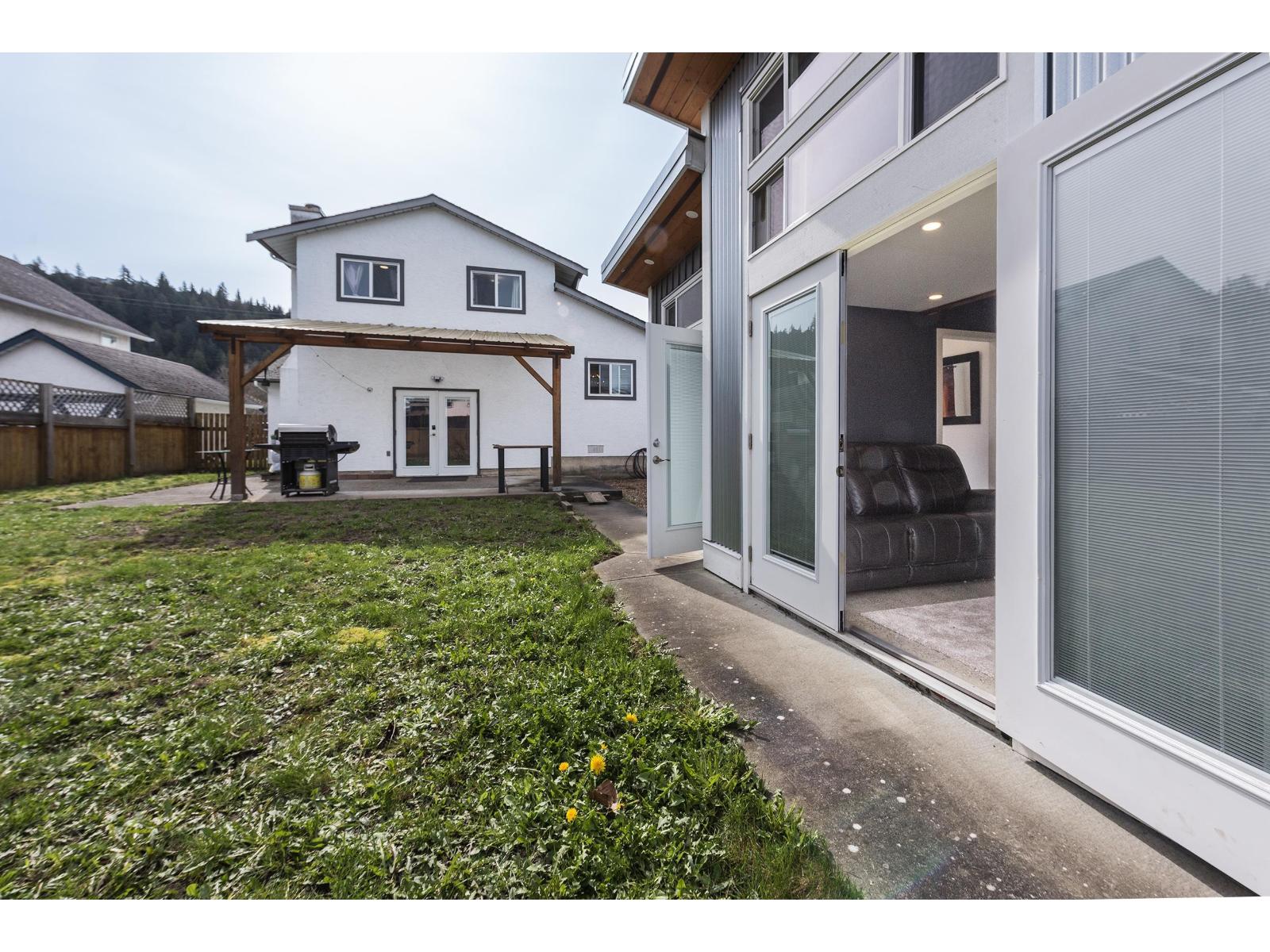 45765 Thomas Road, Vedder Crossing, Chilliwack, British Columbia  V2R 3N3 - Photo 33 - R3096135