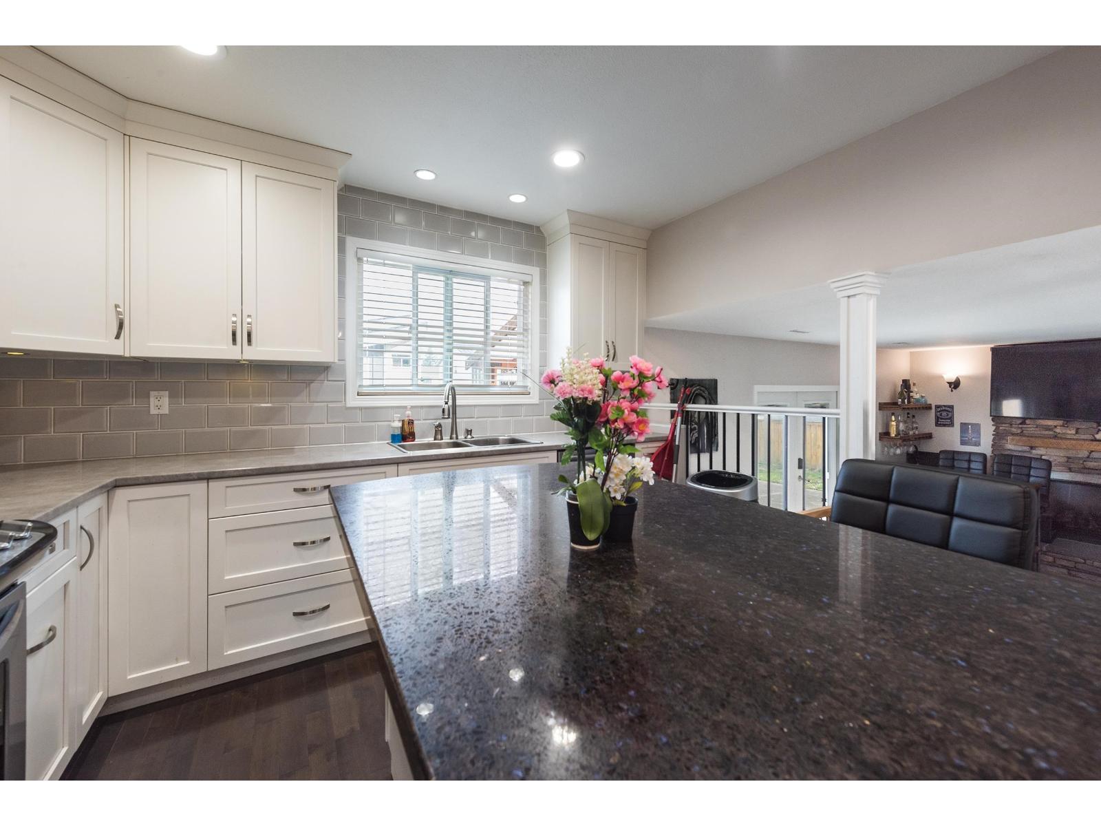 45765 Thomas Road, Vedder Crossing, Chilliwack, British Columbia  V2R 3N3 - Photo 5 - R3096135