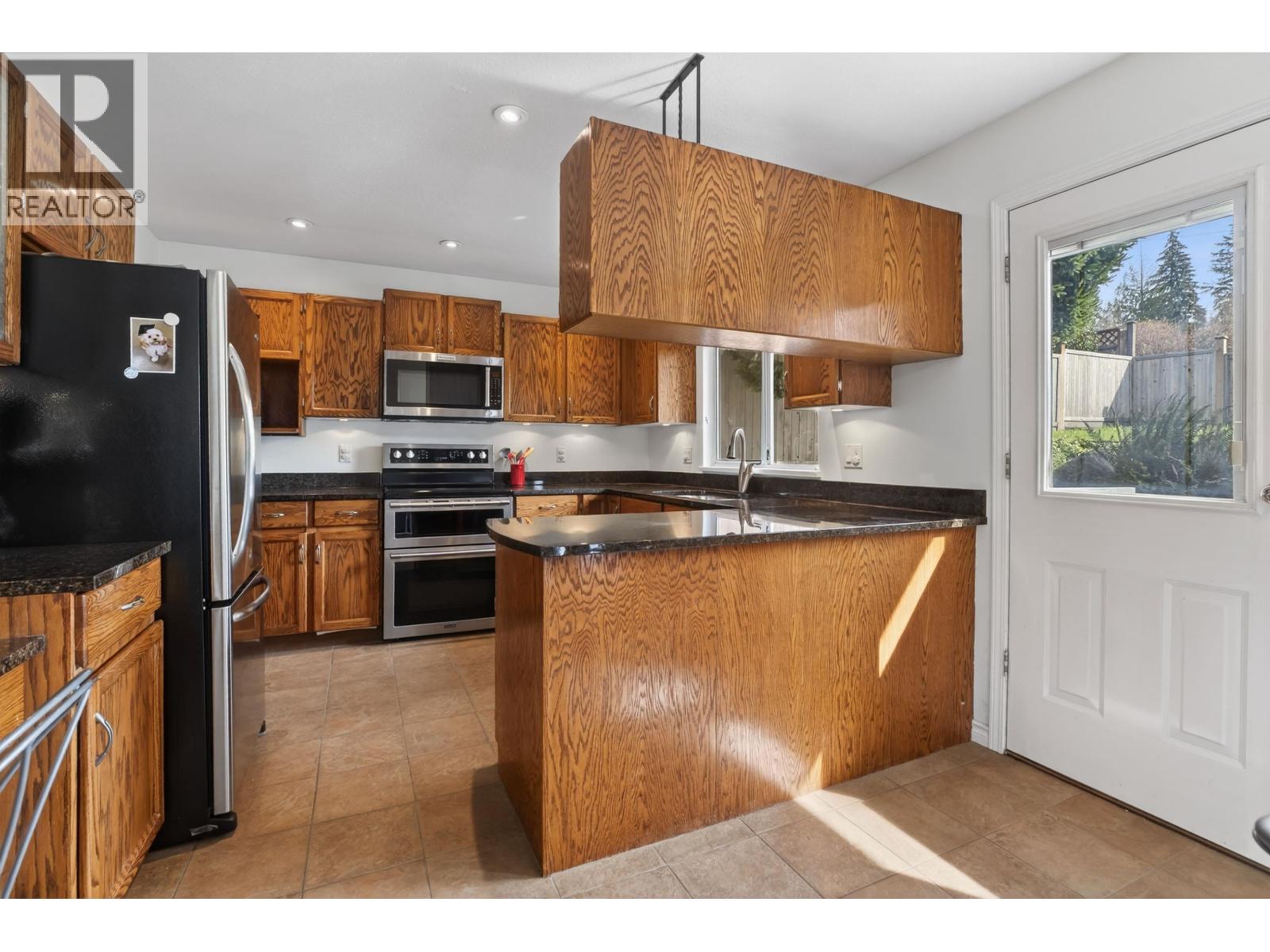 2577 Trillium Place, Coquitlam, British Columbia  V3E 2H4 - Photo 9 - R3099447