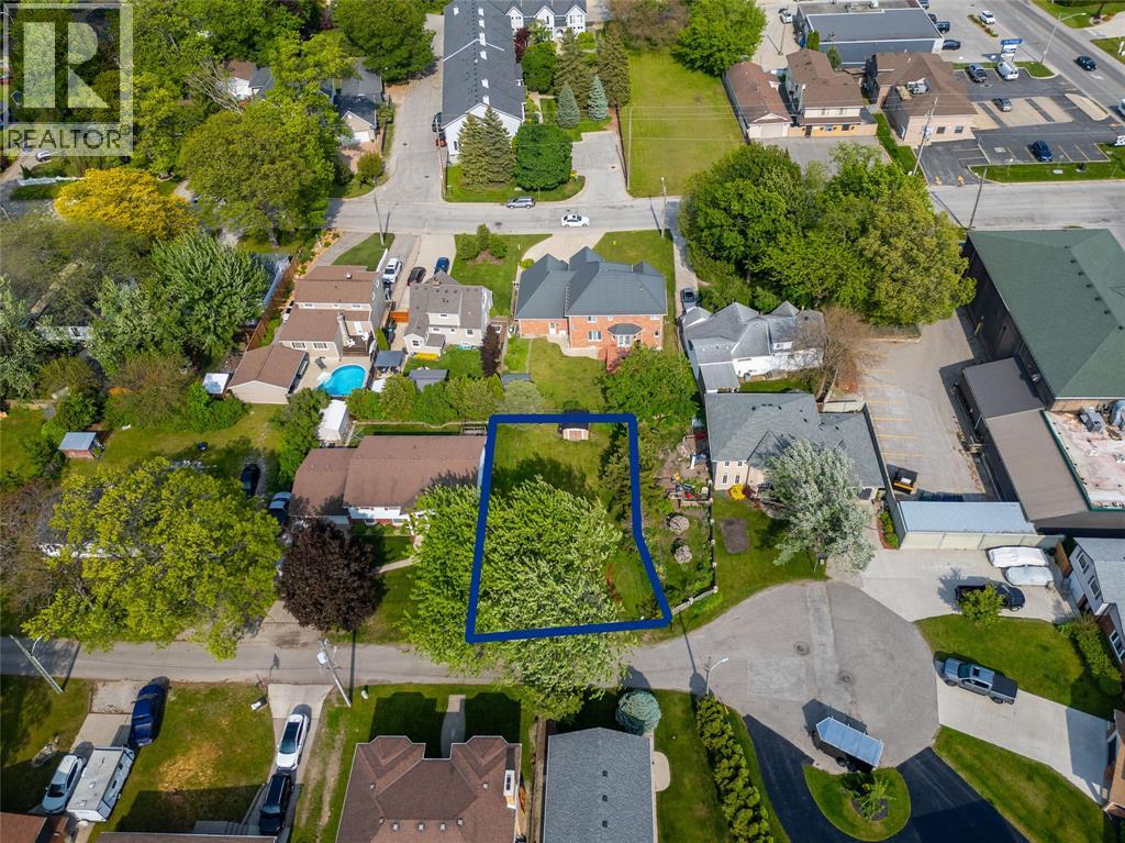 1728 Wilgrun Drive, Sarnia, Ontario  N7V 4G4 - Photo 18 - 25012361