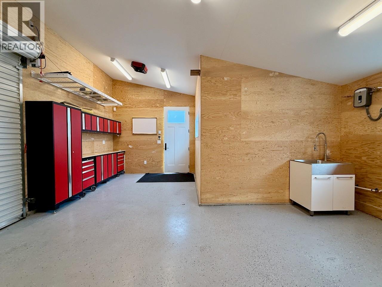 640 Roanoke Avenue, Kelowna, British Columbia  V1Y 7K8 - Photo 68 - 10379844