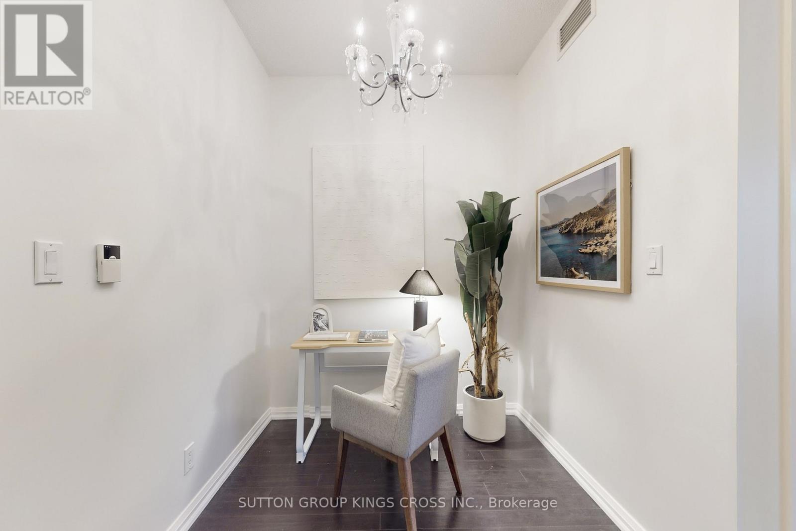 1112 - 35 Hayden Street S, Toronto, Ontario M4Y 3C3 - Photo 8 - C12921934