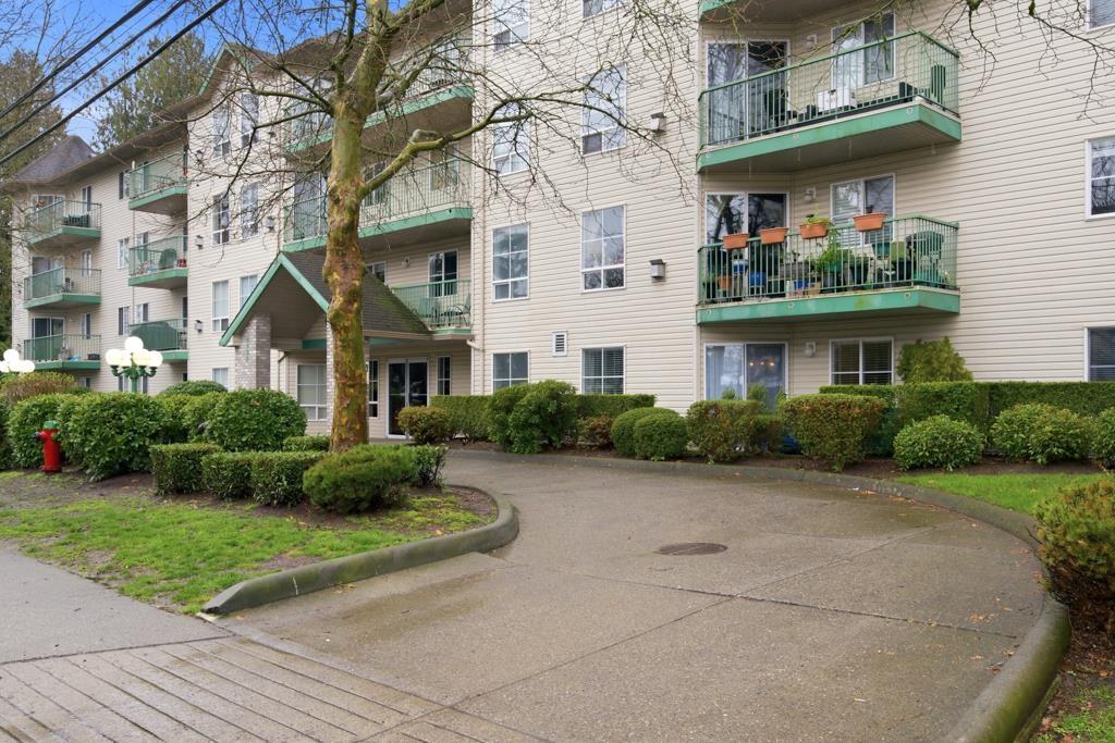 107 2435 Center Street, Abbotsford, British Columbia  V2T 2N4 - Photo 3 - R3102825