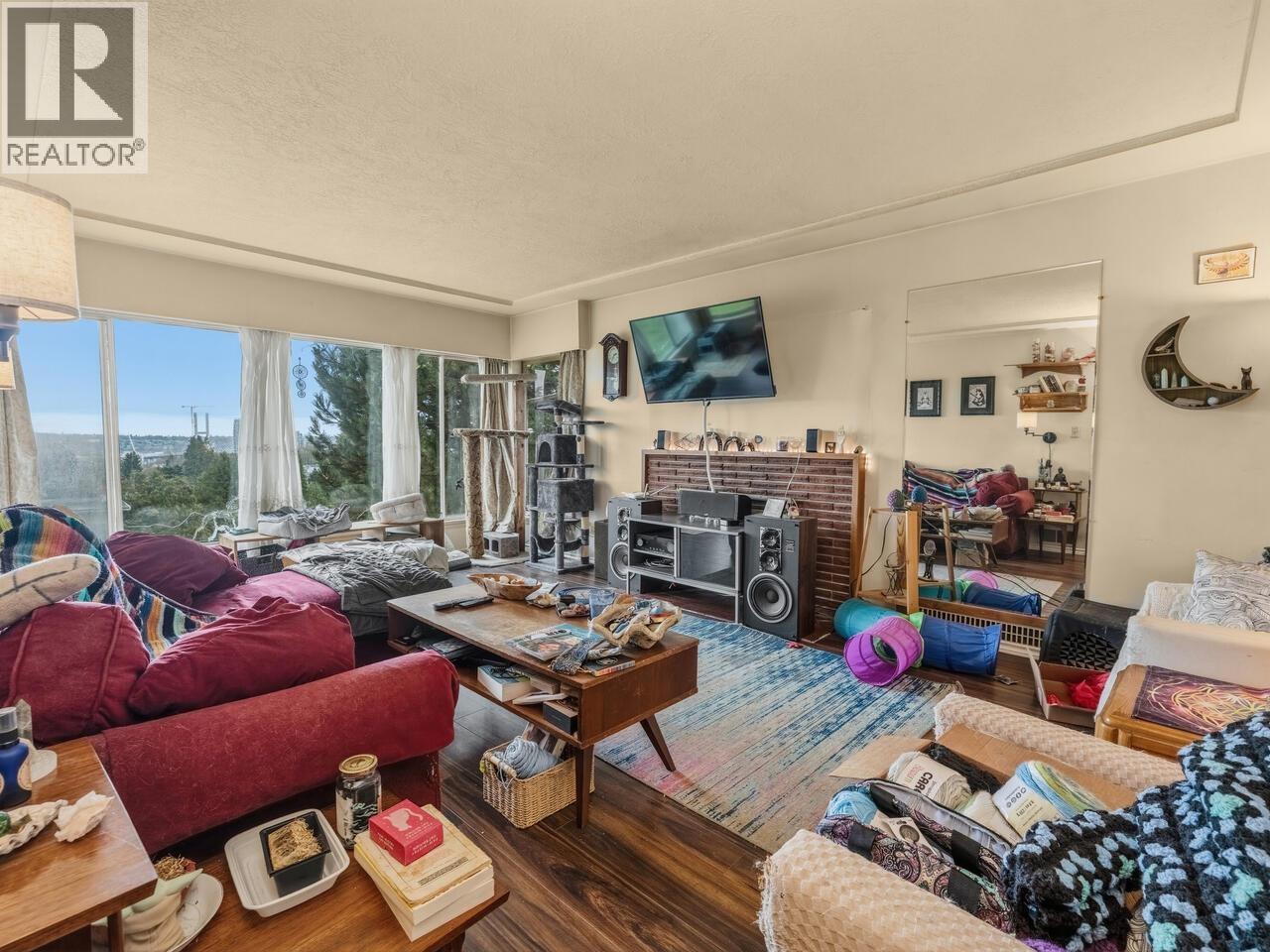 135 E Durham Street, New Westminster, British Columbia V3L 4J1 - Photo 3 - R3103694