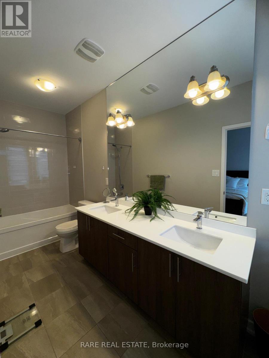 217 Huguenot Road, Oakville, Ontario  L6H 0L6 - Photo 19 - W12921918