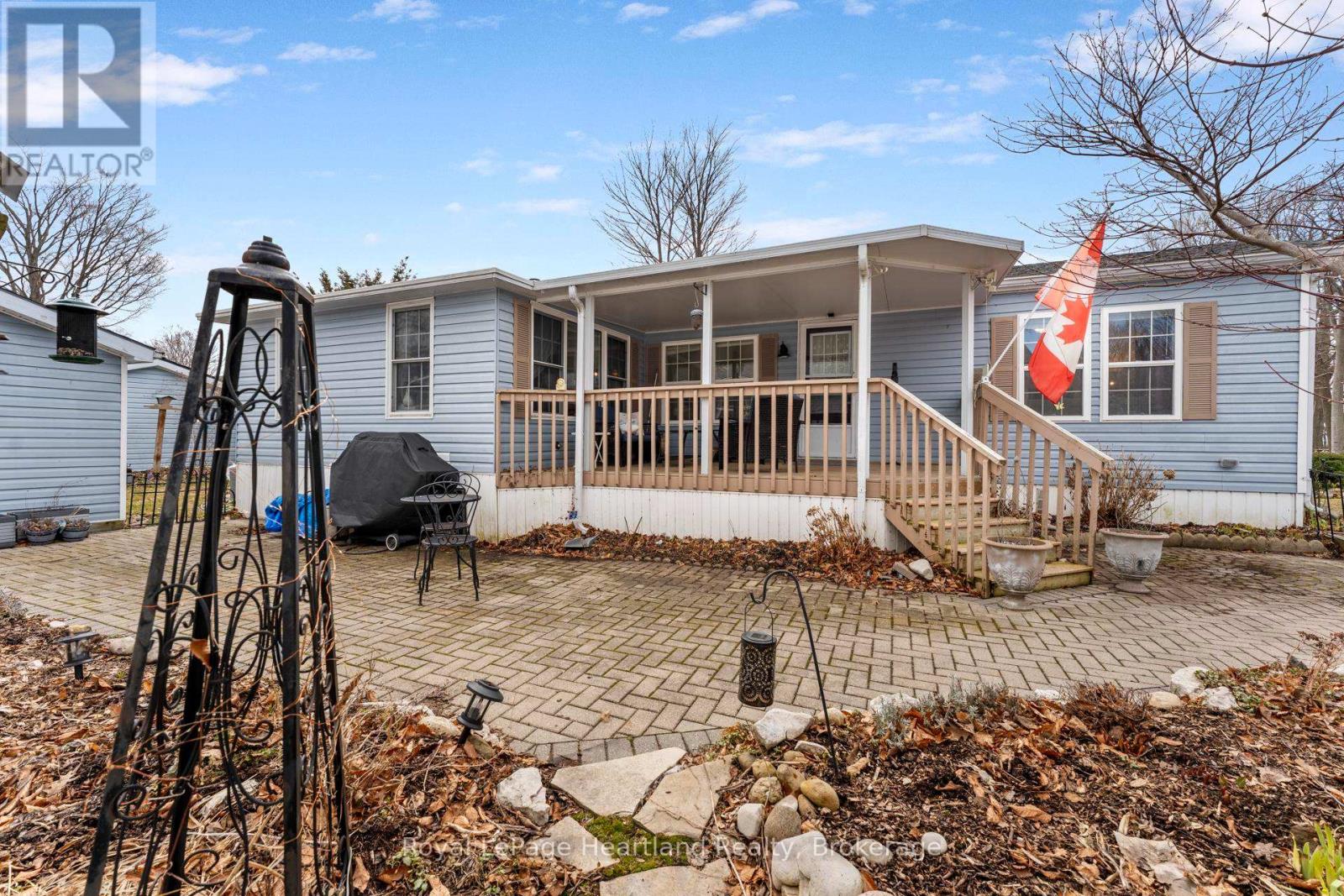 12 Iroquois Lane, Ashfield-Colborne-Wawanosh, Ontario  N7A 3Y2 - Photo 30 - X12919614