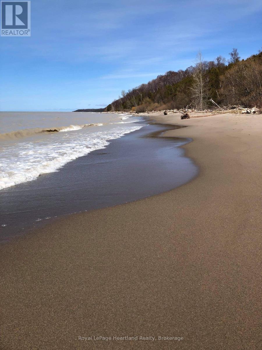 12 Iroquois Lane, Ashfield-Colborne-Wawanosh, Ontario  N7A 3Y2 - Photo 34 - X12919614