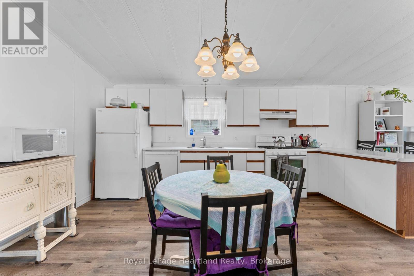 12 Iroquois Lane, Ashfield-Colborne-Wawanosh, Ontario  N7A 3Y2 - Photo 8 - X12919614