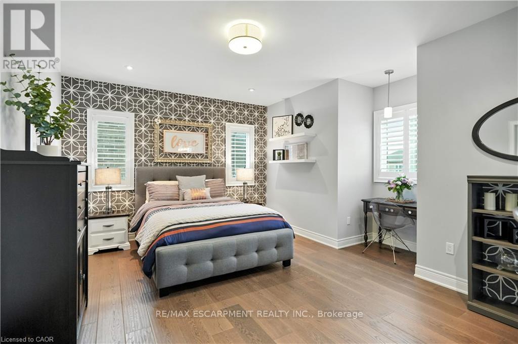 103 Lampman Drive, Grimsby, Ontario  L3M 0E7 - Photo 31 - X12921920