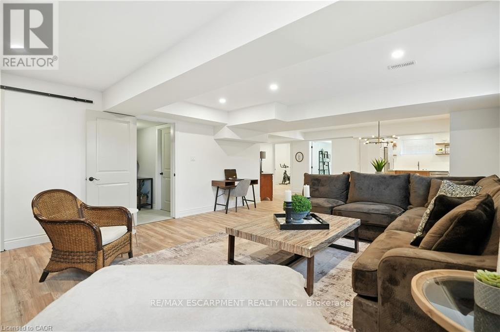 103 Lampman Drive, Grimsby, Ontario  L3M 0E7 - Photo 40 - X12921920