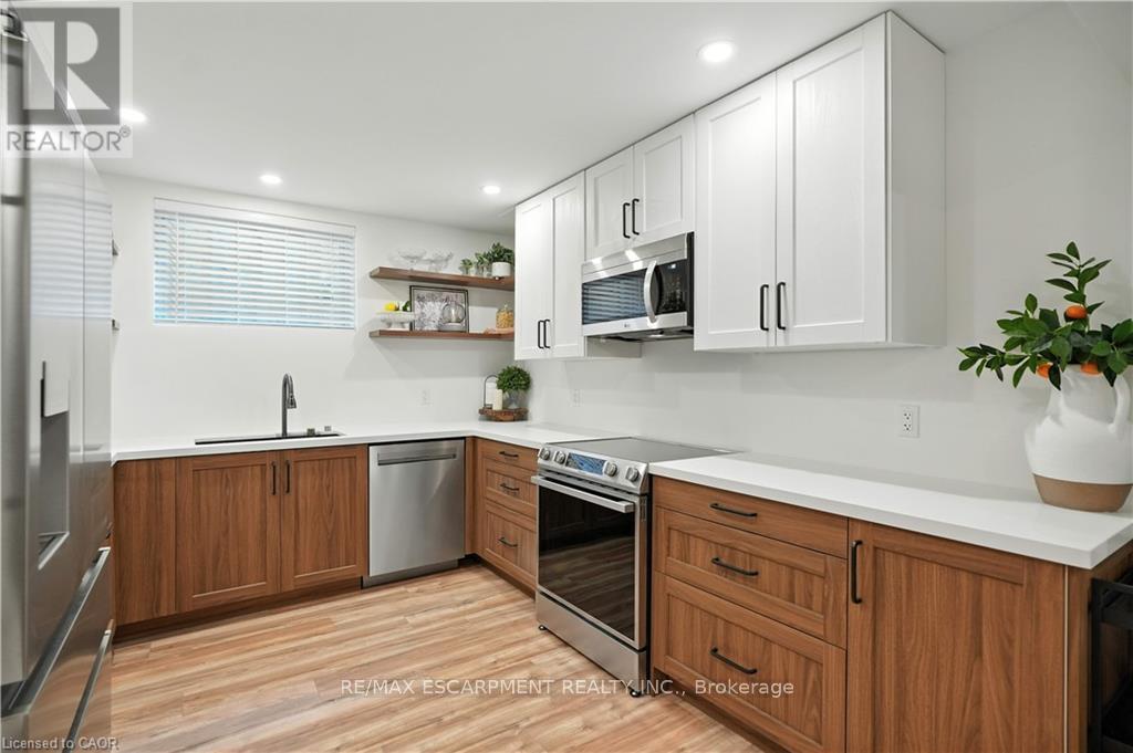 103 Lampman Drive, Grimsby, Ontario  L3M 0E7 - Photo 41 - X12921920