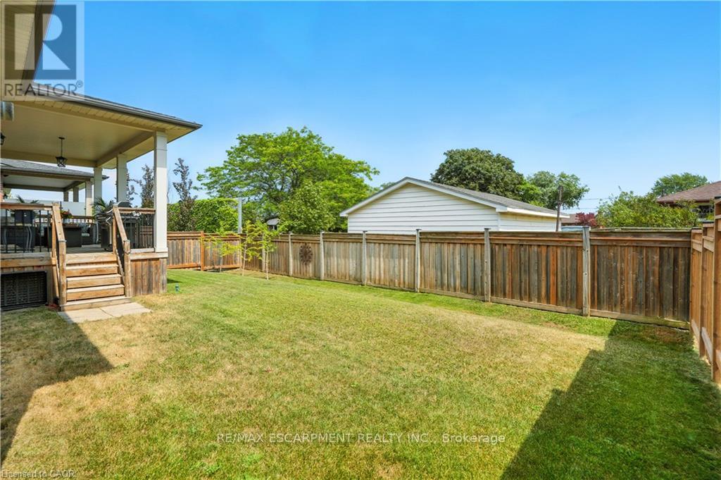 103 Lampman Drive, Grimsby, Ontario  L3M 0E7 - Photo 49 - X12921920