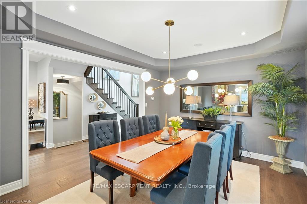 103 Lampman Drive, Grimsby, Ontario  L3M 0E7 - Photo 8 - X12921920