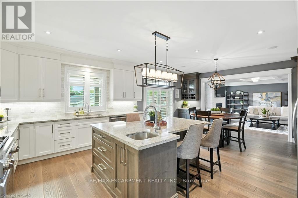 103 Lampman Drive, Grimsby, Ontario  L3M 0E7 - Photo 9 - X12921920