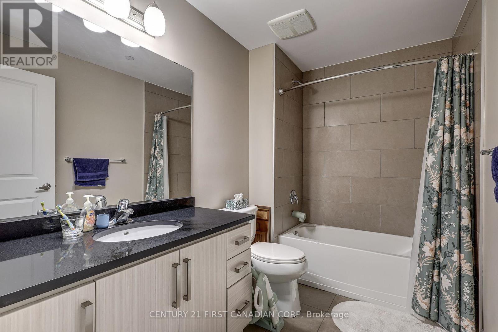 410 - 89 Ridout Street S, London South, Ontario  N6C 3X2 - Photo 14 - X12921986