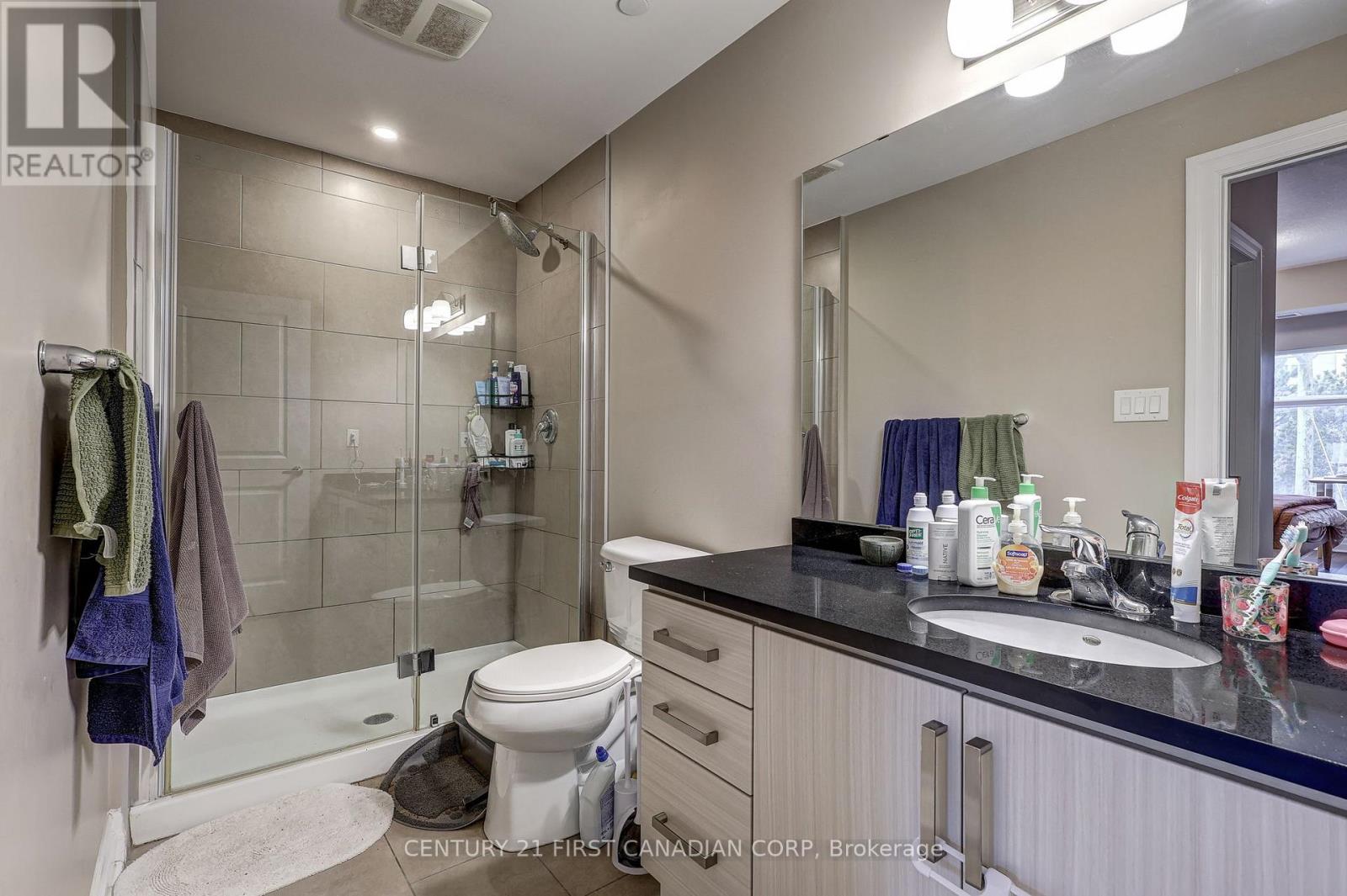 410 - 89 Ridout Street S, London South, Ontario  N6C 3X2 - Photo 35 - X12921986