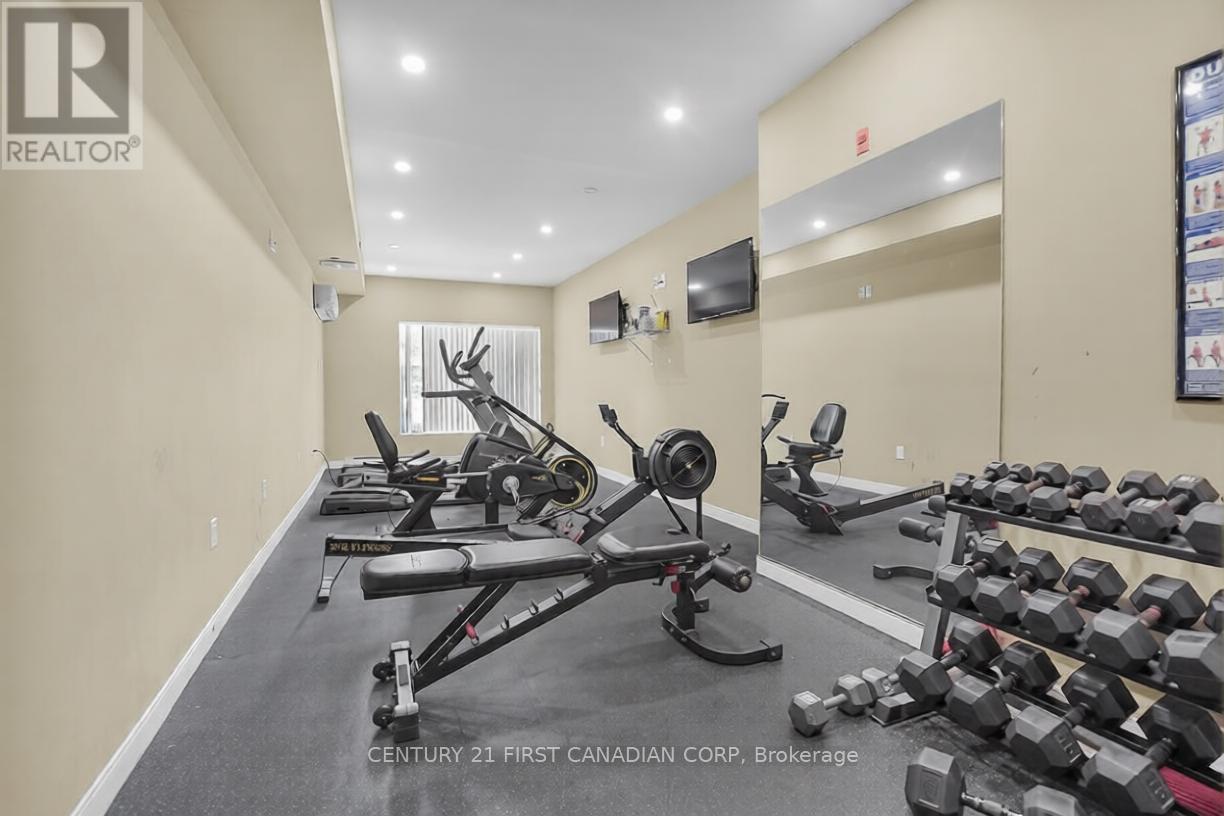 410 - 89 Ridout Street S, London South, Ontario  N6C 3X2 - Photo 36 - X12921986