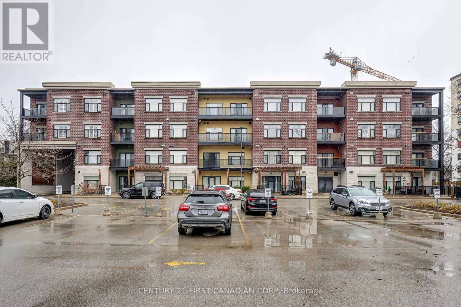 410 - 89 Ridout Street S, London South, Ontario  N6C 3X2 - Photo 5 - X12921986