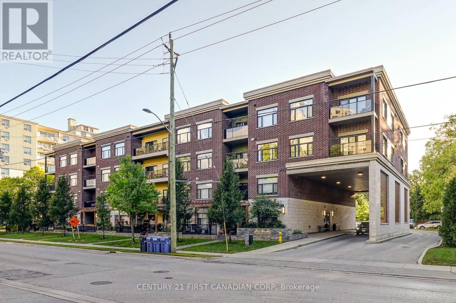 410 - 89 Ridout Street S, London South, Ontario  N6C 3X2 - Photo 7 - X12921986