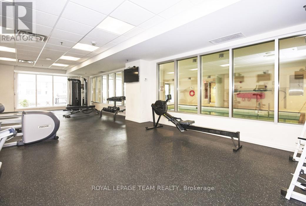 1303 - 242 Rideau Street, Ottawa, Ontario  K1N 0B7 - Photo 11 - X12922002