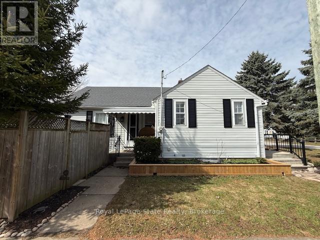 6988 High Street, Niagara Falls, Ontario  L2G 1N9 - Photo 1 - X12922008