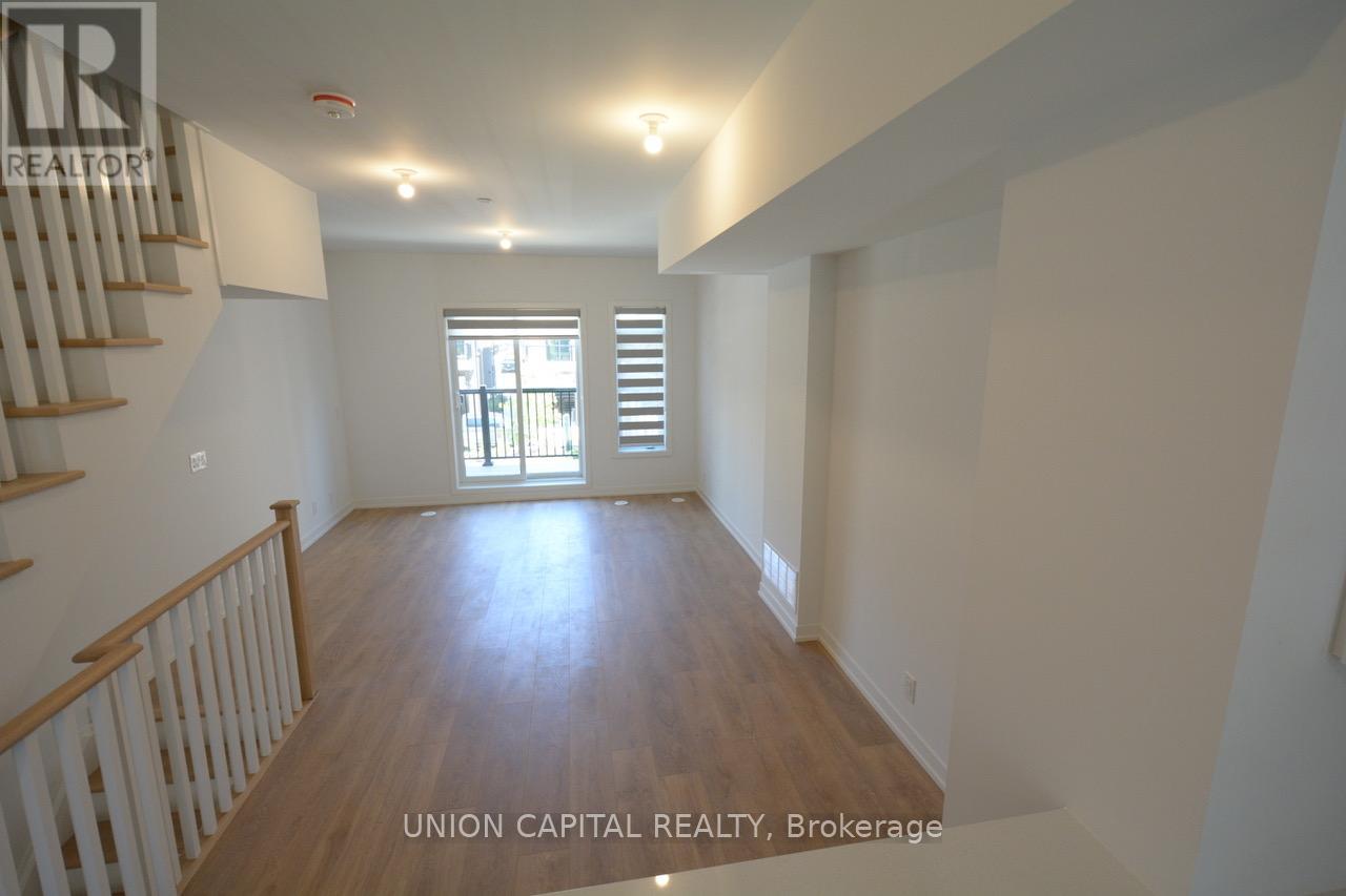 25 Case Ootes Drive, Toronto, Ontario  M4A 1C5 - Photo 2 - C12777700