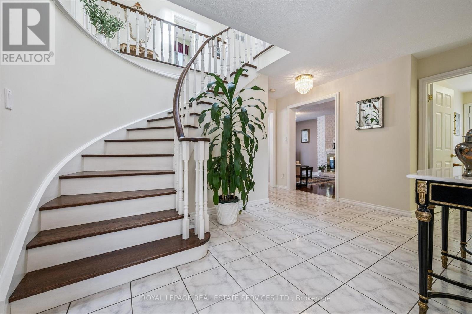 4085 Twine Crescent, Mississauga, Ontario  L4Z 1E8 - Photo 7 - W12822546