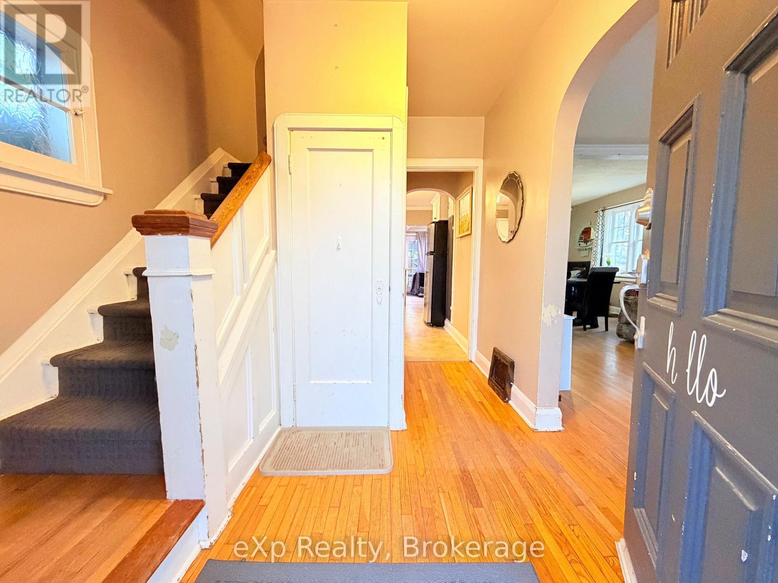 580 11th Avenue, Hanover, Ontario  N4N 2S6 - Photo 3 - X12921956