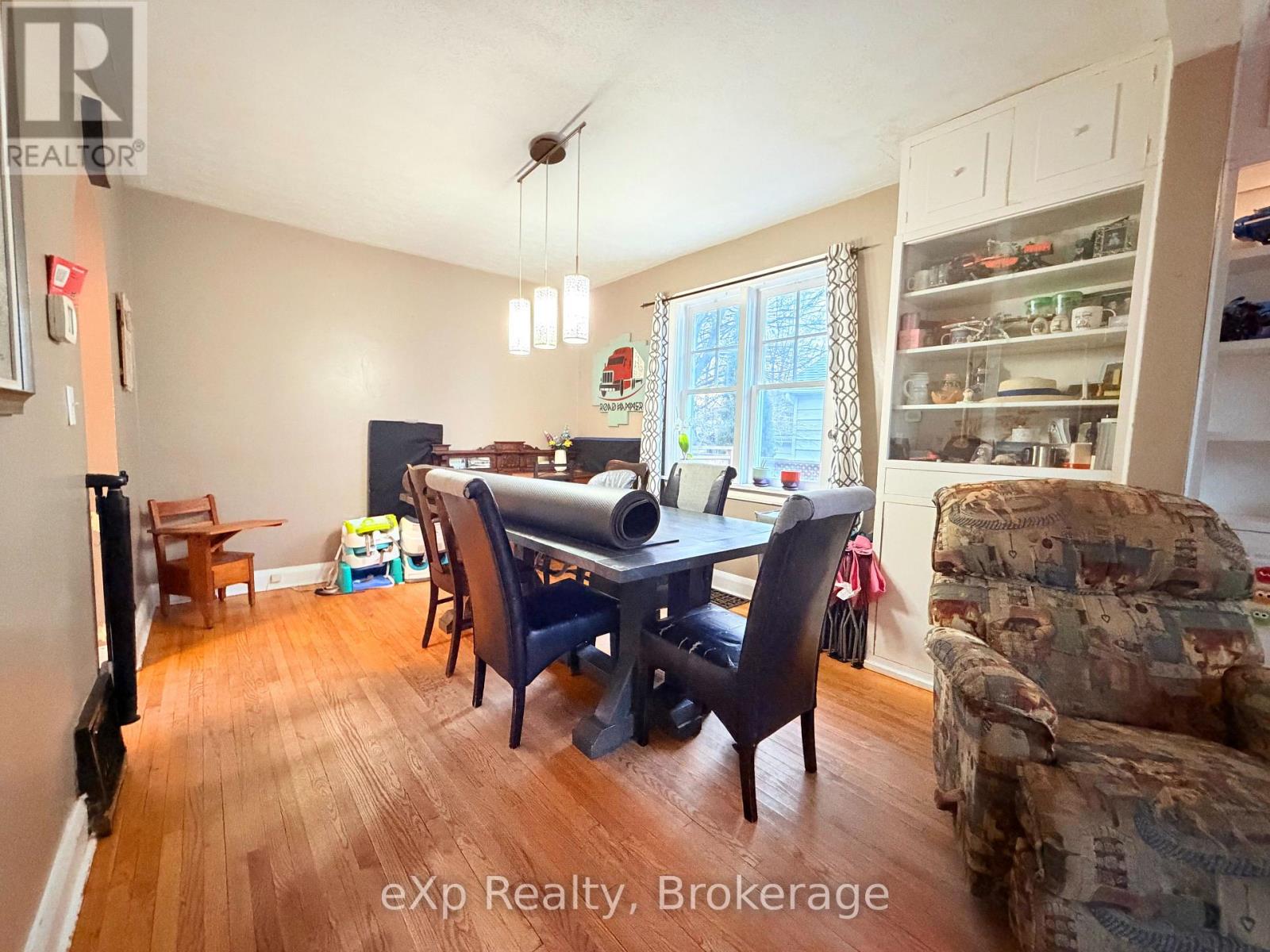 580 11th Avenue, Hanover, Ontario  N4N 2S6 - Photo 6 - X12921956