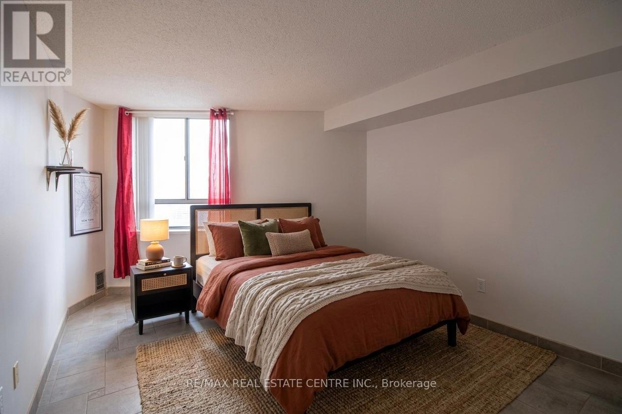 1504 - 270 Queens Quay W, Toronto (Waterfront Communities), Ontario  M5J 2N4 - Photo 16 - C12921972