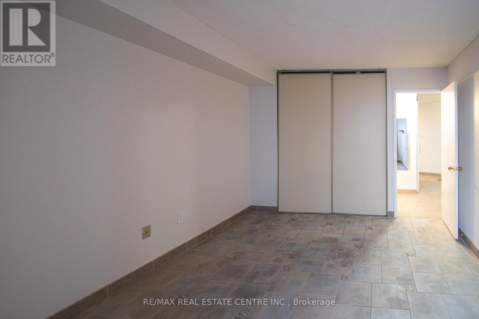 1504 - 270 Queens Quay W, Toronto (Waterfront Communities), Ontario  M5J 2N4 - Photo 19 - C12921972