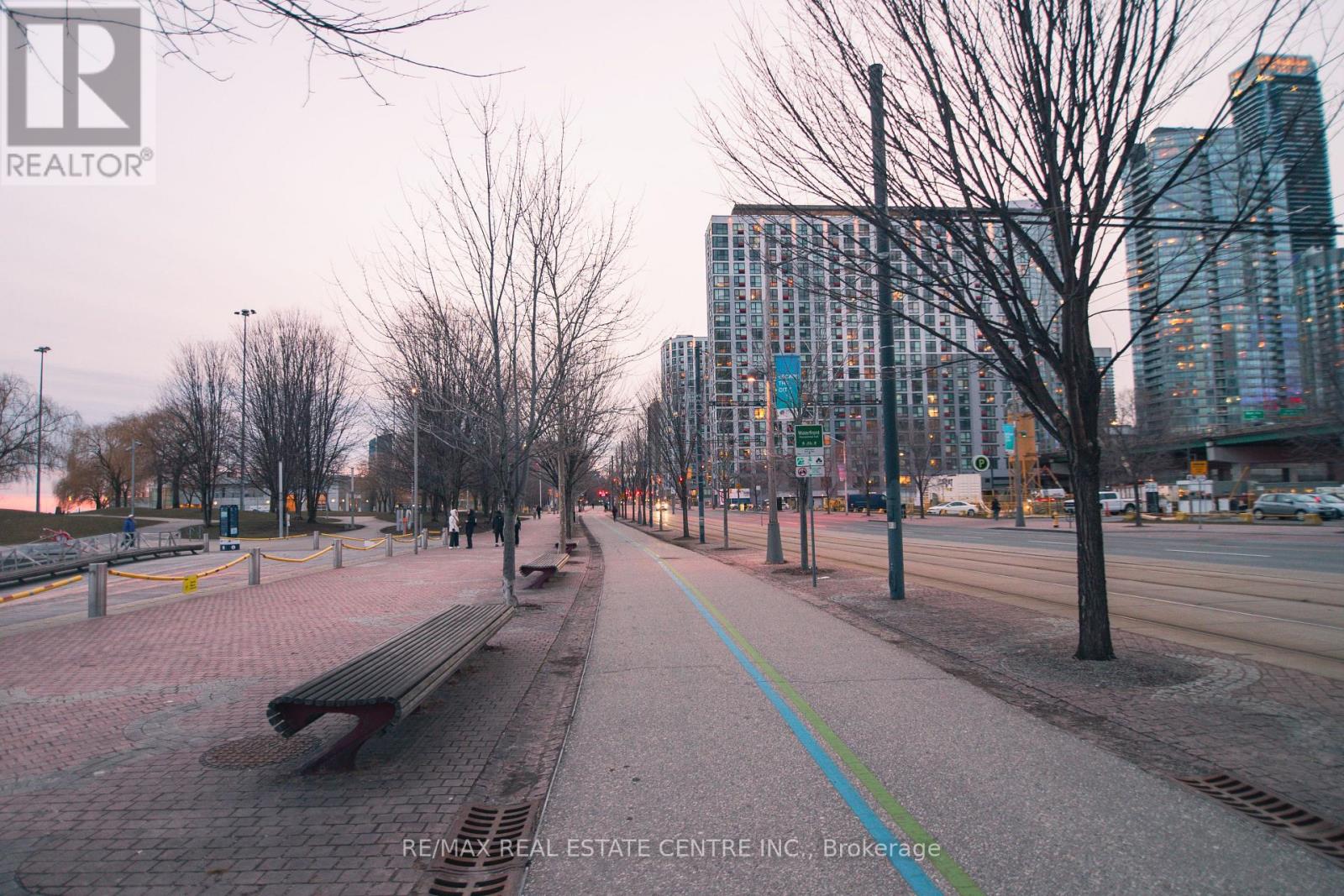 1504 - 270 Queens Quay W, Toronto (Waterfront Communities), Ontario  M5J 2N4 - Photo 23 - C12921972